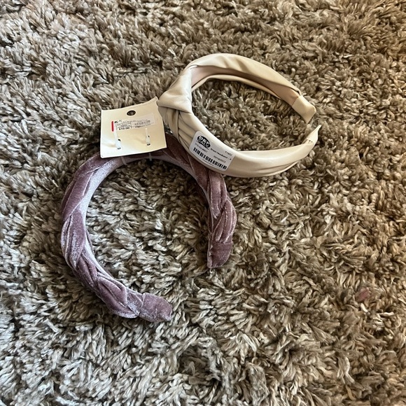 NWT a new day set of 2 women’s headbands - Picture 3 of 3